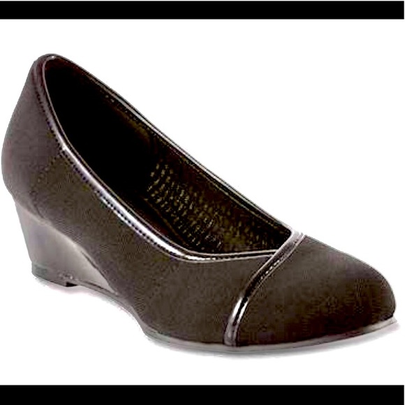 BASIC EDITION earlena women’s dress/casual shoes  2in wedge black size 5 NWT - Picture 2 of 12